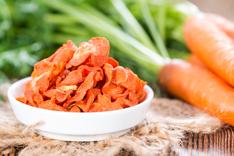 Healthy Baked Carrot Chips (Video) - A Spicy Perspective