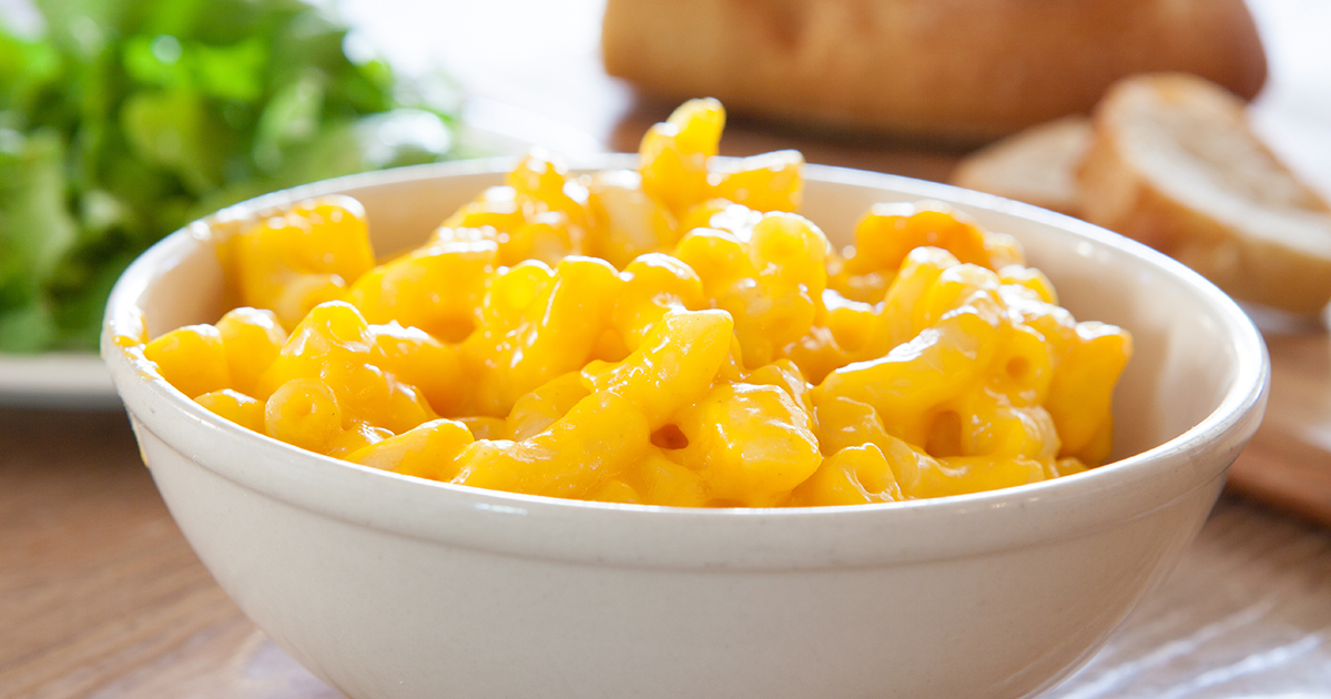 Easy Greek Yogurt Macaroni and Cheese