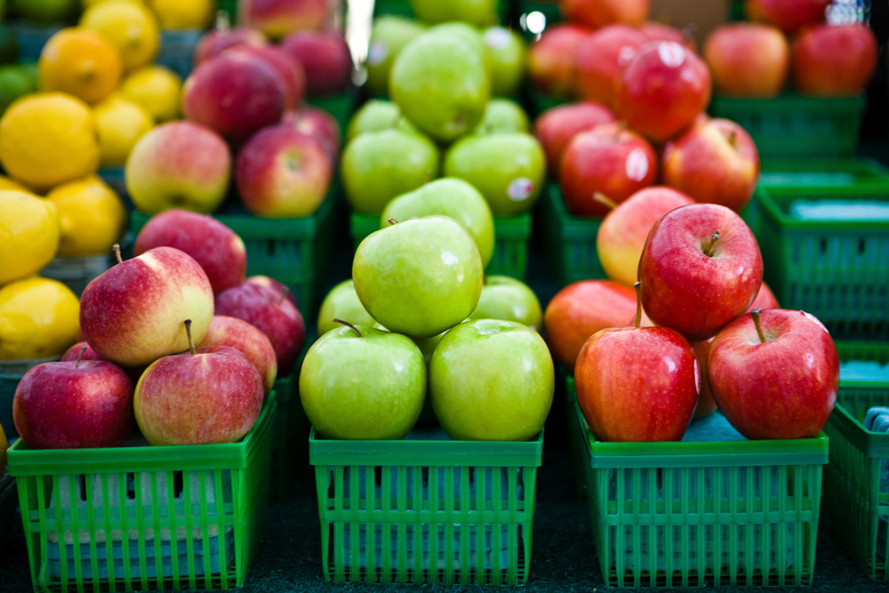 Apple varieties (Red Delicious, Granny Smith, Golden Delicious