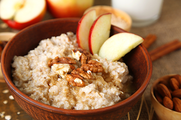 Clean eating apple pie oats lg