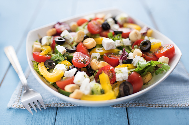 Mediterranean salad healthy recipe
