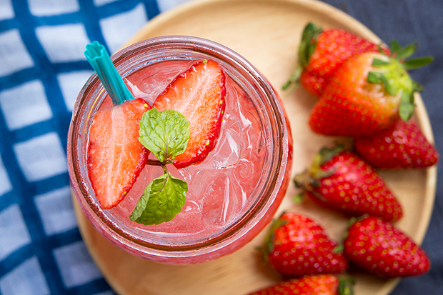 Strawberry Kiwi Electrolyte drink recipe